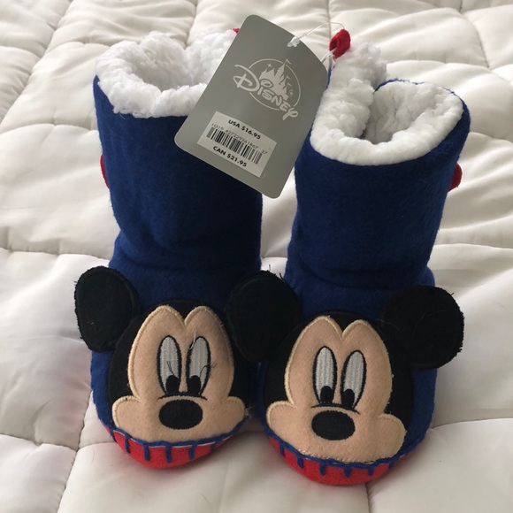 Disney Other - Disney Mickey Mouse slippers size 5